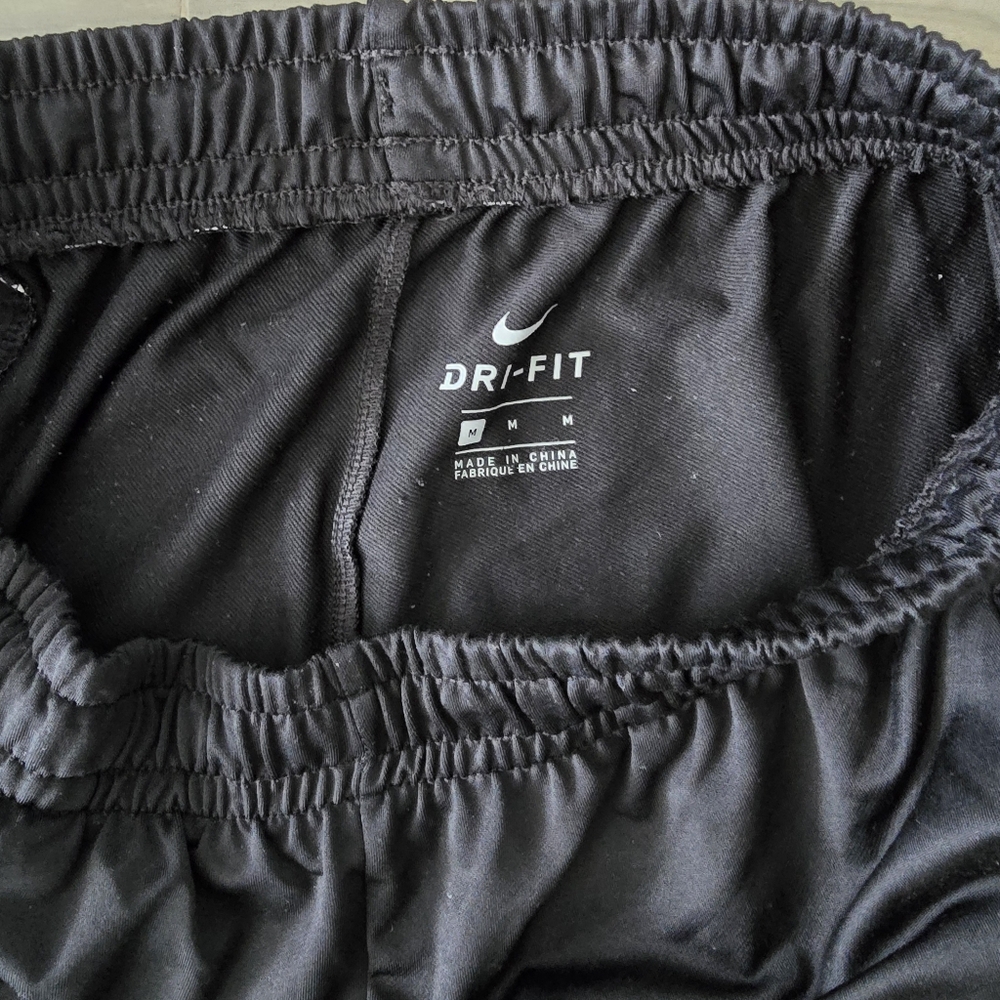 Mens Nike Polyester Athletic Pants Black Color Medium Size with Zippered Pockets